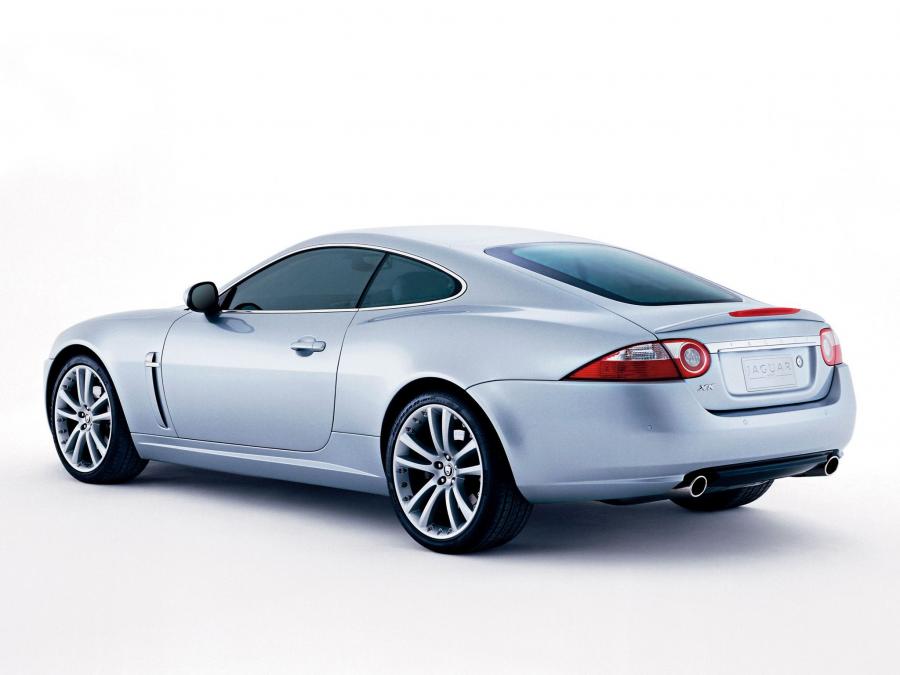  Jaguar XK Coupe 2006 года  (фото 9 из 41)